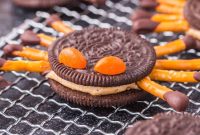 How to Make Oreo Spider Cookies for Halloween
