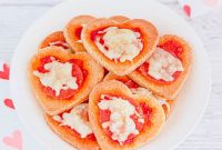 Keto Crunchy Pizza Hearts: 5-Ingredient Low-Carb Snack Recipe
