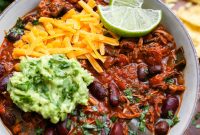 Slow Cooker Chipotle Chicken Chili Recipe for Cozy Weeknights
