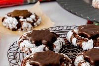 Peppermint Hot Cocoa Crinkle Cookies — Soft Chocolate Mint Cookies
