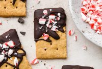 Chocolate Peppermint Graham Crackers: Festive Holiday Treats
