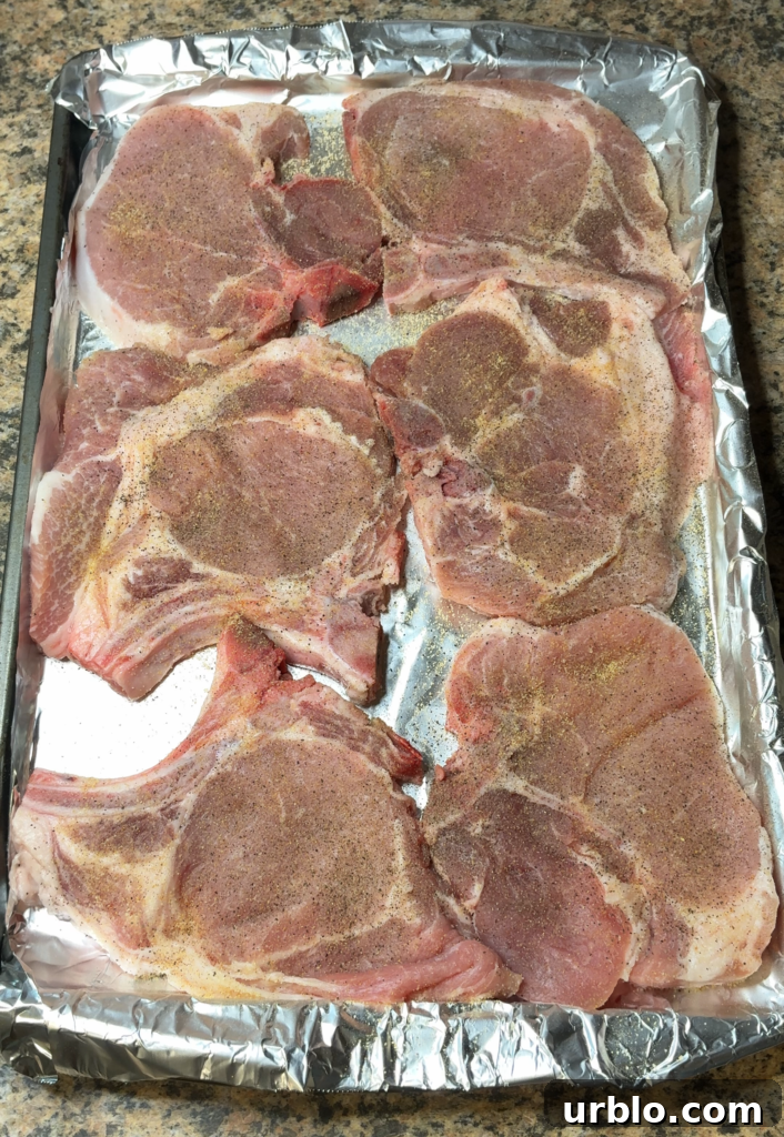 Crispy Fried Pork Chops with Homemade Pan Gravy 4 pork chops