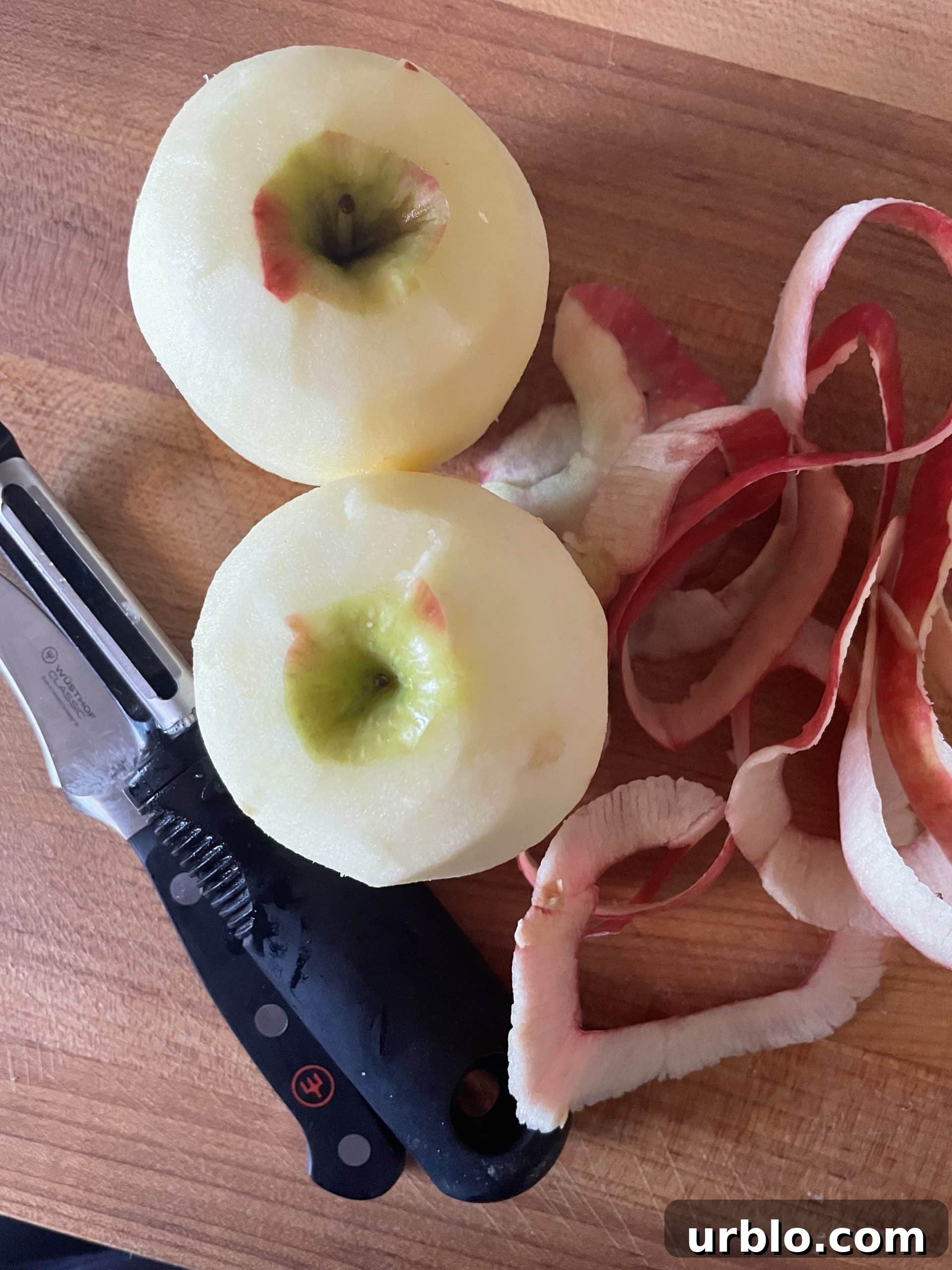 Chopped apples in bowl