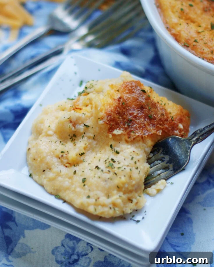 How to Serve Cheese Grits