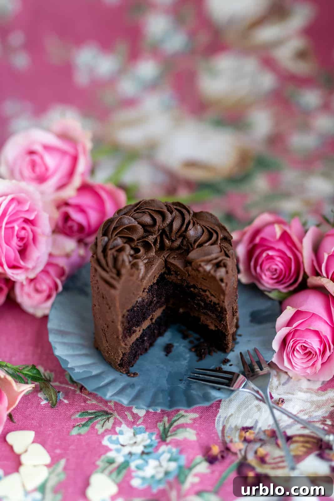 Mini cake on a wire rack