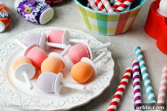 Kool Aid Yogurt Pops | 25 cool ways to use Kool Aid