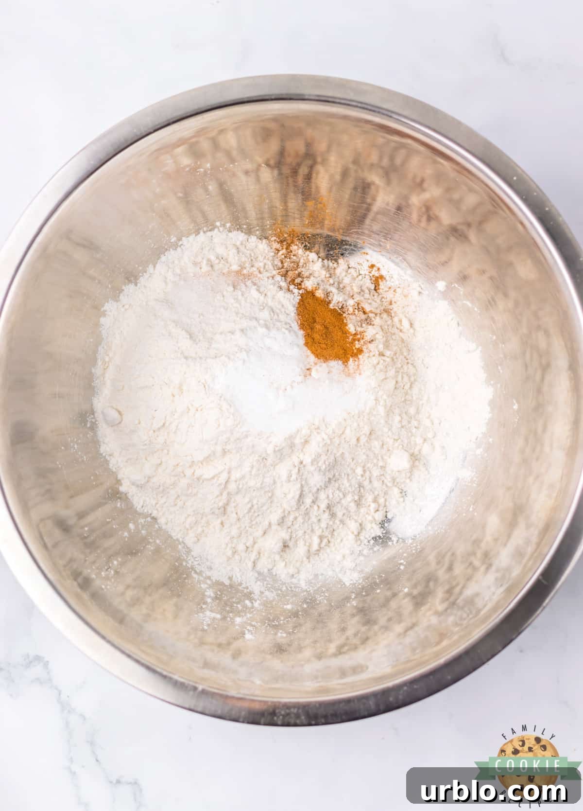 Mix the dry ingredients together.