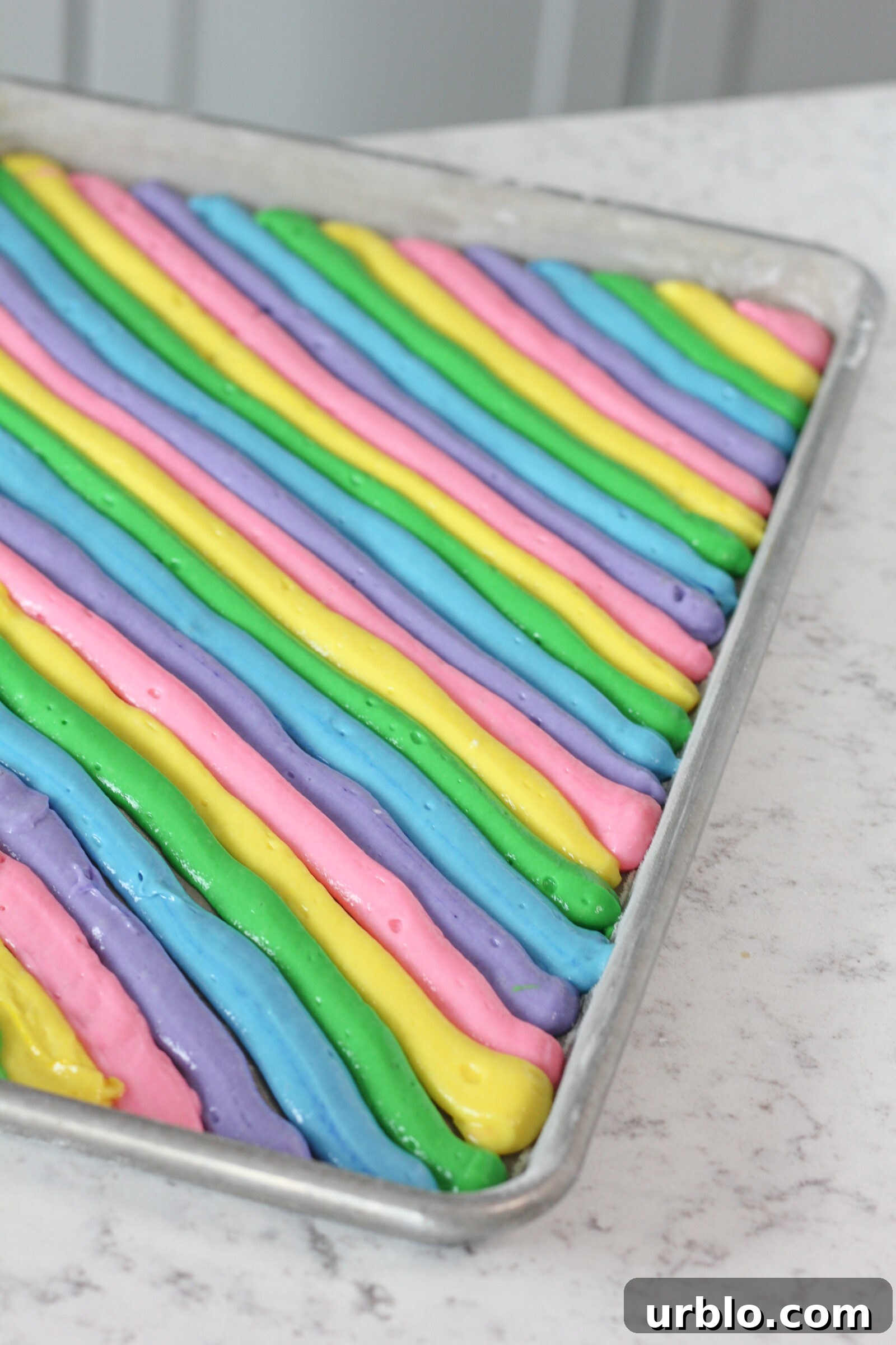 Cooling cake in pan