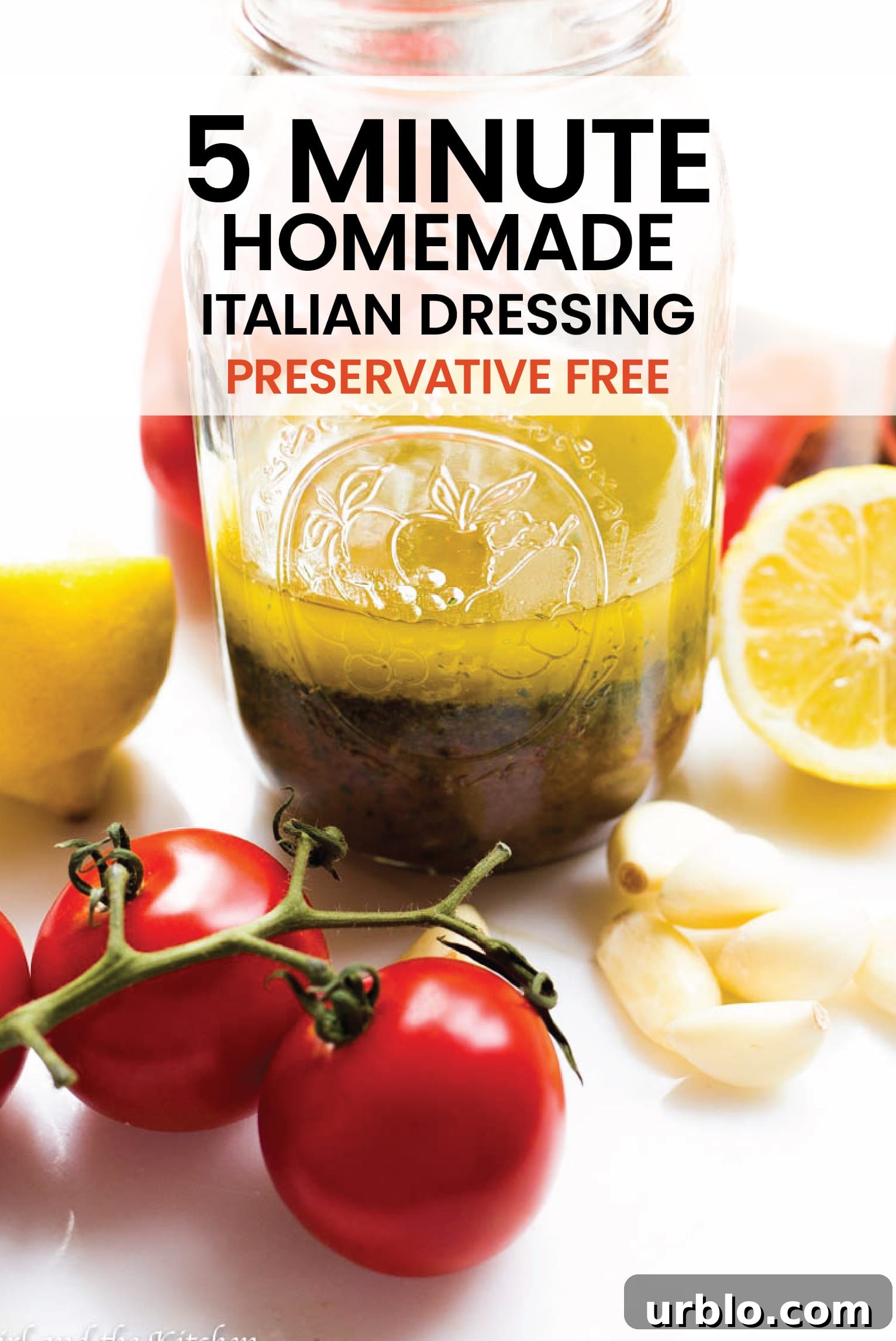 Forget the store-bought, bottled stuff!  Create your own homemade Italian dressing in only 5 minutes!  #dressing