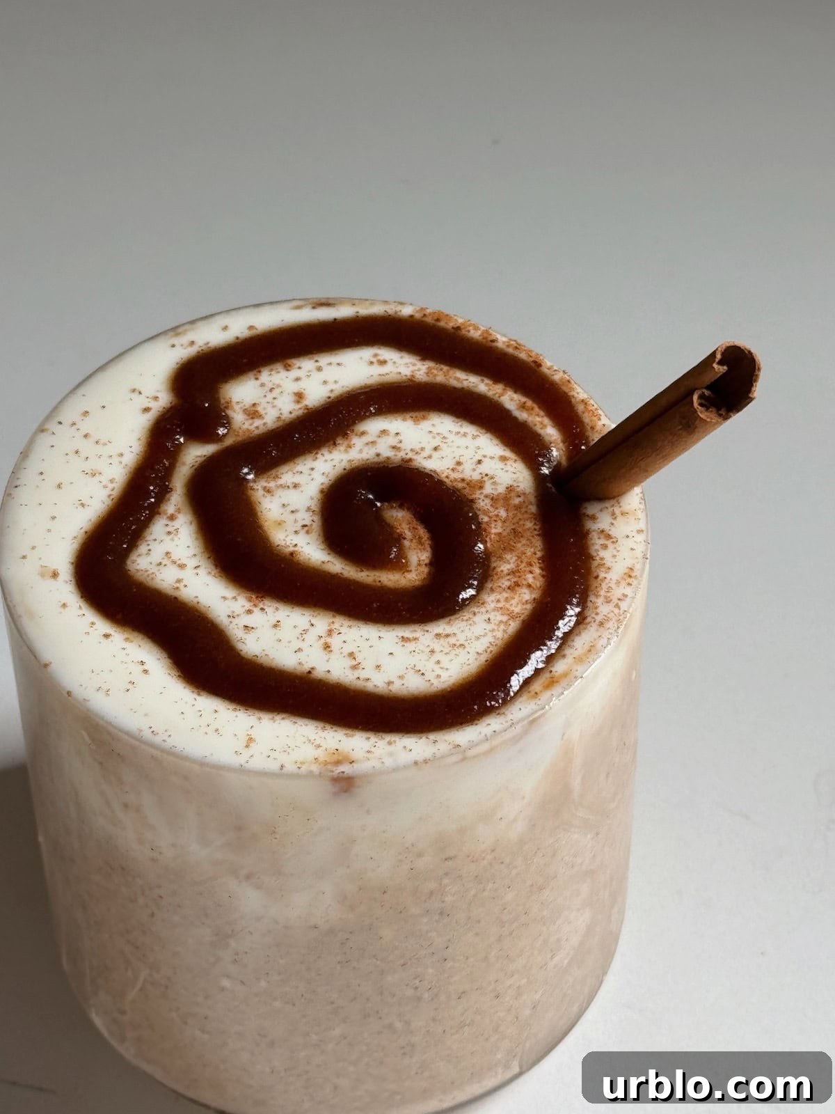 Cinnamon roll overnight oats with a brown sugar swirl on top.