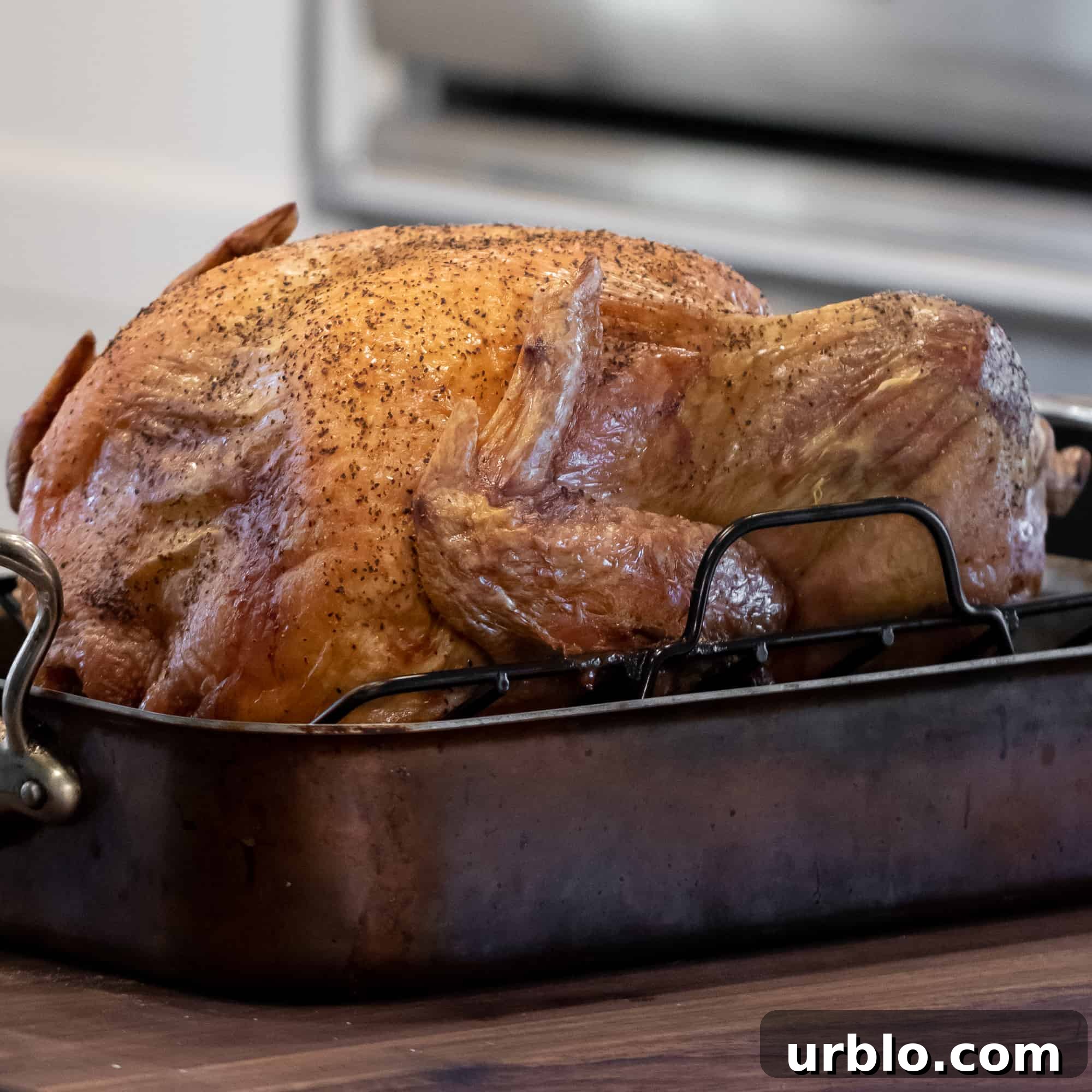 Perfect Roast Turkey: Step-by-Step Guide for Juicy Results 2 Instructions for how to cook an unstuffed turkey in an oven. Recipe and details for how long to roast a turkey.
